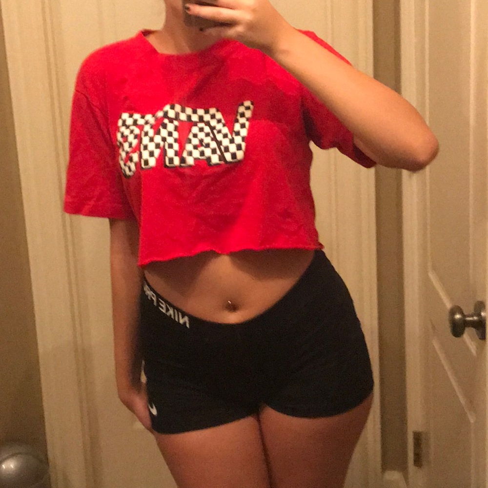 Cropped vans T-shirt
